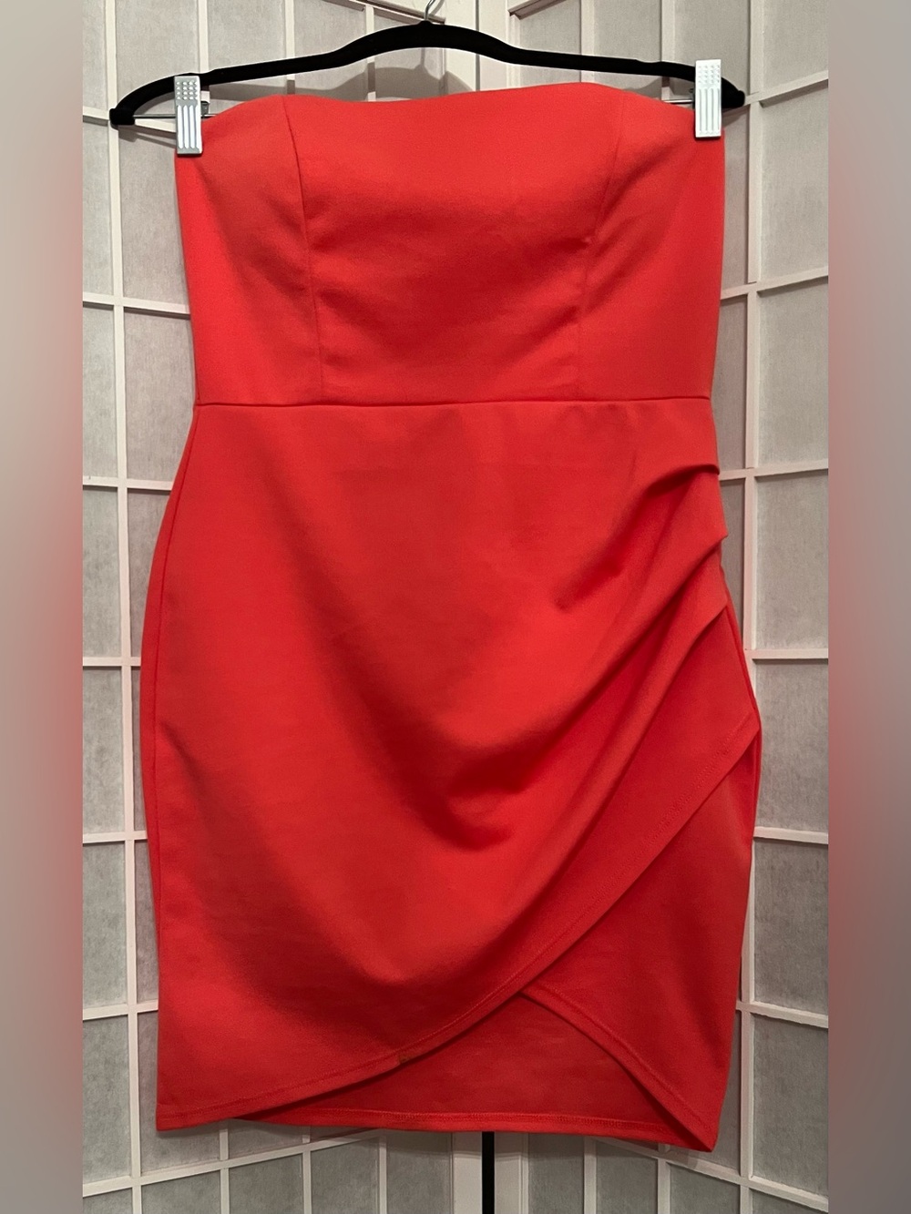 CHARLOTTE RUSSE Coral Strapless Ruched Draped Dress Size Large